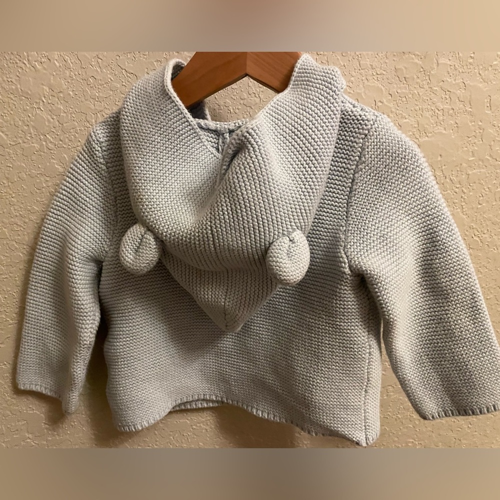 Baby gap sweater and vest set if 3 (12-18 months) - Picture 6 of 11